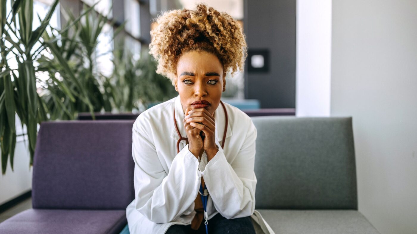 New Study Finds Long Shifts Harm Medical Interns’ Sleep, Well-Being, and Performance